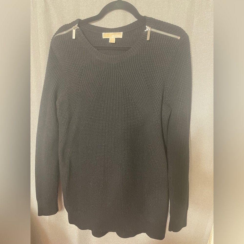 EUC Michael Kors women’s black knit sweater size large